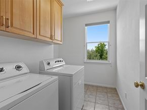 8204 Texas Plume RD, Austin TX 78759
