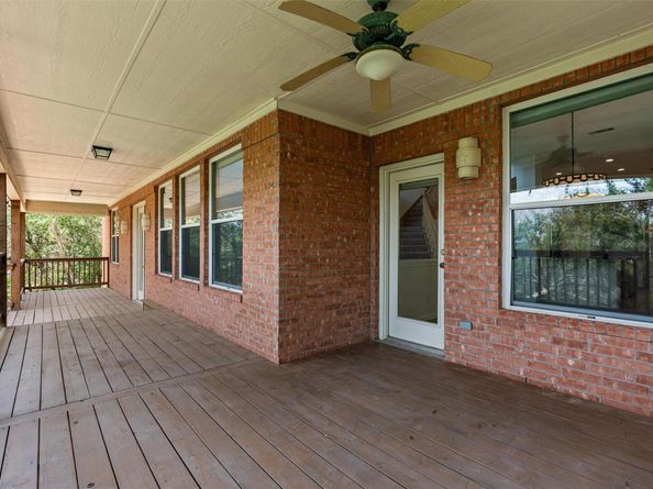 8204 Texas Plume RD, Austin TX 78759