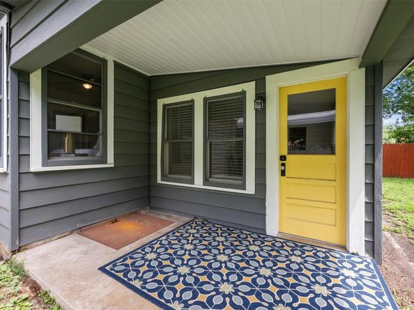 1211 S Church ST, Georgetown TX 78626