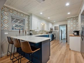 1211 S Church ST, Georgetown TX 78626