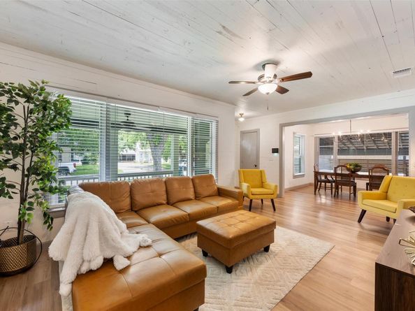 1211 S Church ST, Georgetown TX 78626