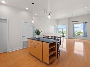 1702 S Lamar BLVD 9, Austin TX 78704