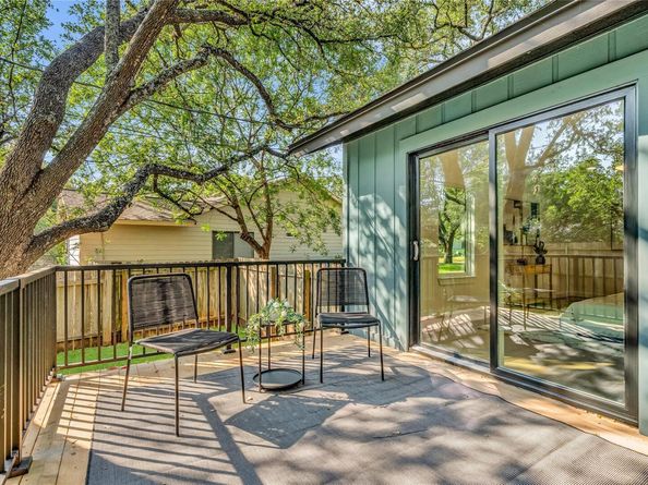 3902 Burr Oak LN, Austin TX 78727