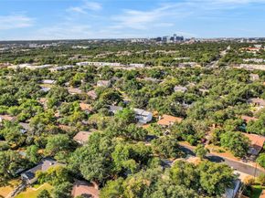 3902 Burr Oak LN, Austin TX 78727