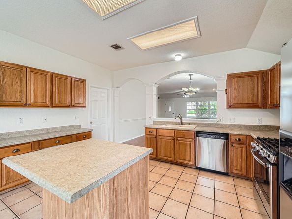 1506 Willow Bluff DR, Pflugerville TX 78660