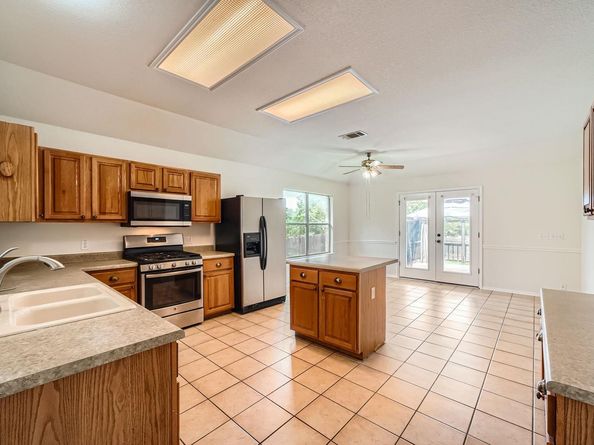 1506 Willow Bluff DR, Pflugerville TX 78660