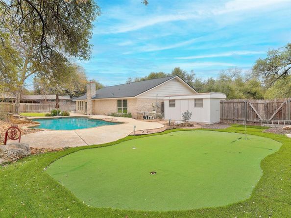 504 Ridgecrest RD, Georgetown TX 78628