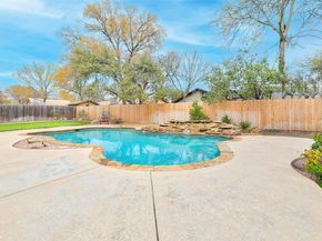 504 Ridgecrest RD, Georgetown TX 78628