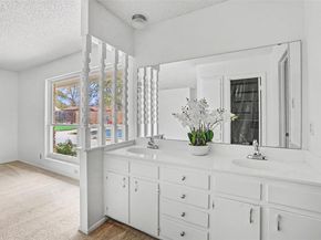 504 Ridgecrest RD, Georgetown TX 78628