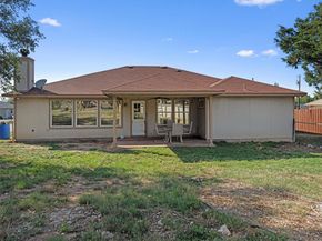 6005 La Mesa ST, Leander TX 78645