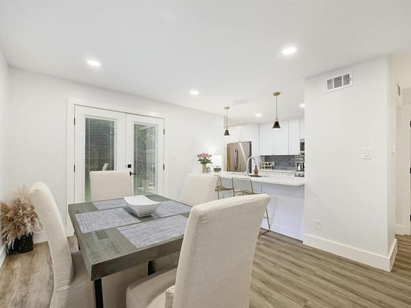 702 Castle Ridge RD B, Austin TX 78746