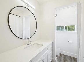 702 Castle Ridge RD B, Austin TX 78746