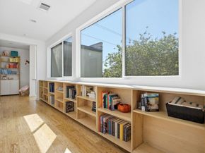 1606 Salina ST, Austin TX 78702