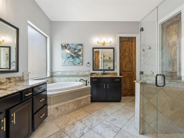 201 Aria DR, Lakeway TX 78738