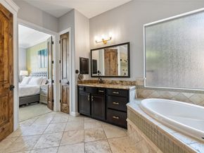 201 Aria DR, Lakeway TX 78738