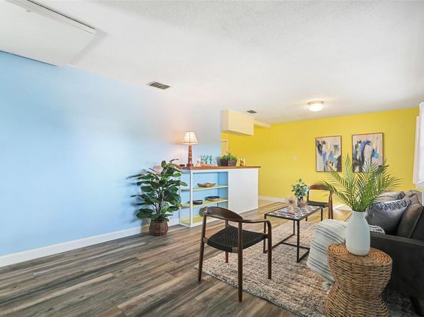 600 W Applegate DR, Austin TX 78753