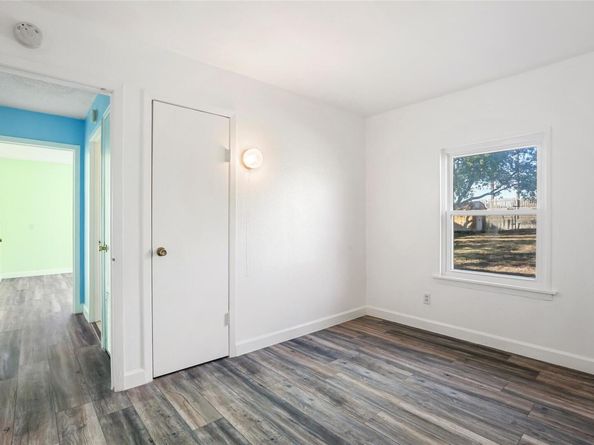 600 W Applegate DR, Austin TX 78753