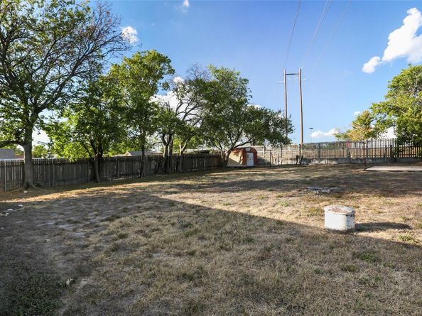 600 W Applegate DR, Austin TX 78753