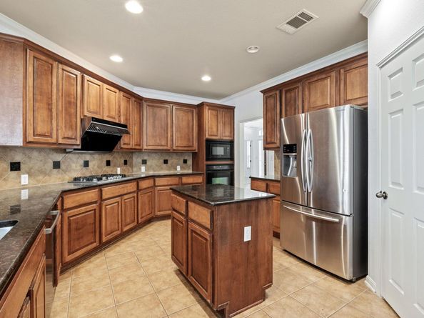 16304 Fincastle DR, Austin TX 78717