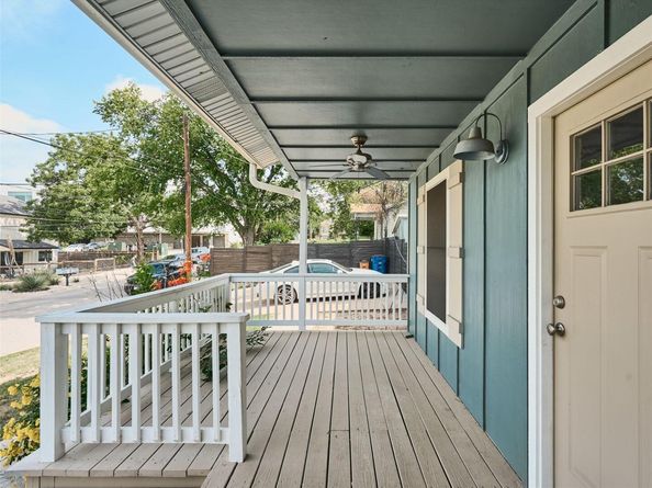 2200 E 18th ST, Austin TX 78702