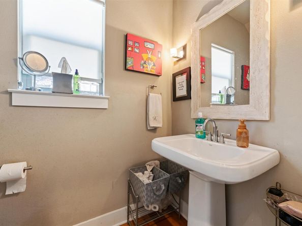 8110 Ranch Road 2222 8, Austin TX 78730