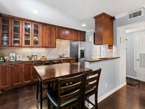 407 E 45th ST 116, Austin TX 78751