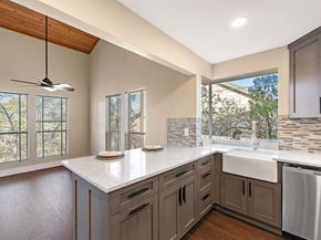 8200 Neely DR 219, Austin TX 78759