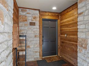 8200 Neely DR 219, Austin TX 78759