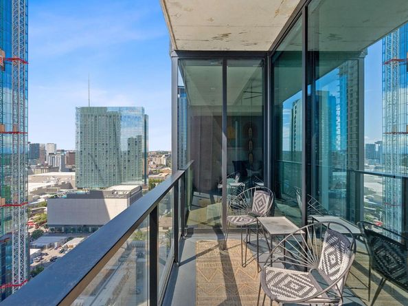 84 East Ave 2410, Austin TX 78701