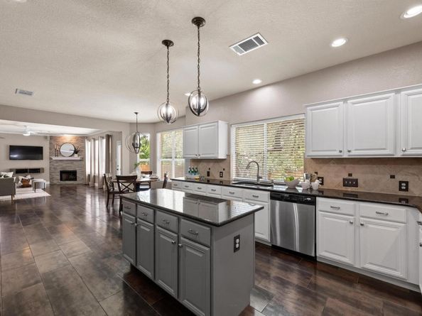 7517 Robert Kleburg LN, Austin TX 78749