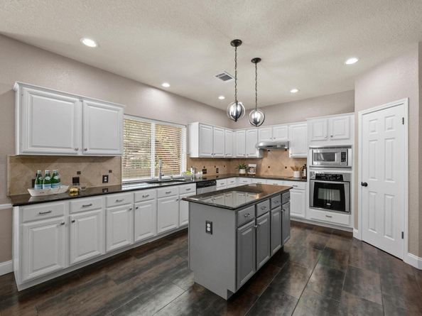 7517 Robert Kleburg LN, Austin TX 78749