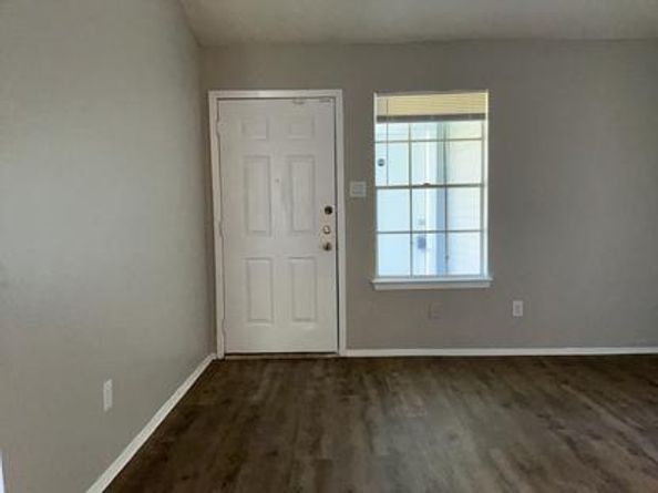 610/608 Greenlawn BLVD, Round Rock TX 78664