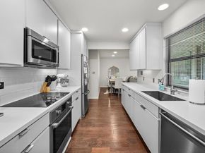 2802 Warren ST B, Austin TX 78703