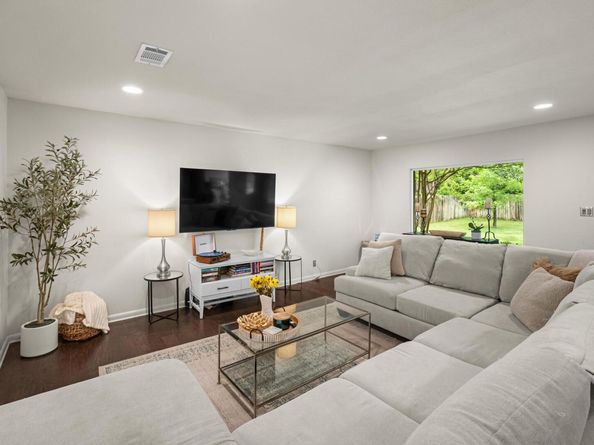 2802 Warren ST B, Austin TX 78703