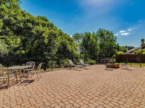 8210 Landsman Dr, Austin TX 78736