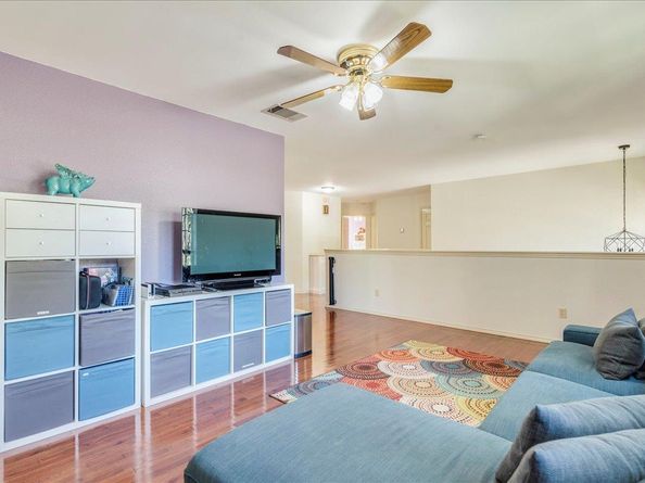 8210 Landsman Dr, Austin TX 78736