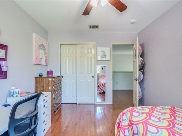 8210 Landsman Dr, Austin TX 78736