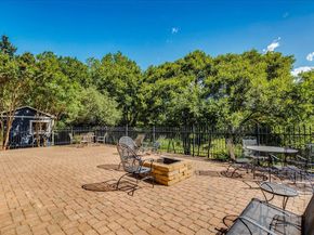 8210 Landsman Dr, Austin TX 78736
