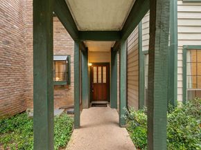 1741 Spyglass DR 1127, Austin TX 78746