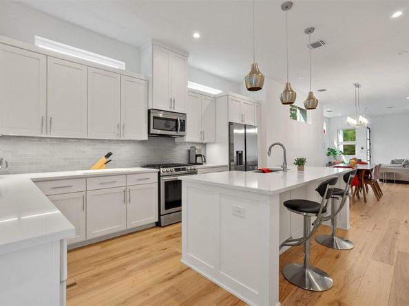 1411 Cometa ST A, Austin TX 78721