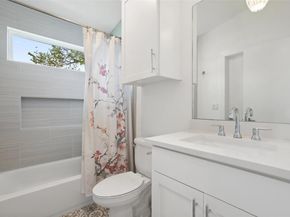 1411 Cometa ST A, Austin TX 78721