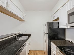 2207 Leon ST 201, Austin TX 78705