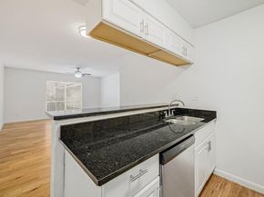 2207 Leon ST 201, Austin TX 78705