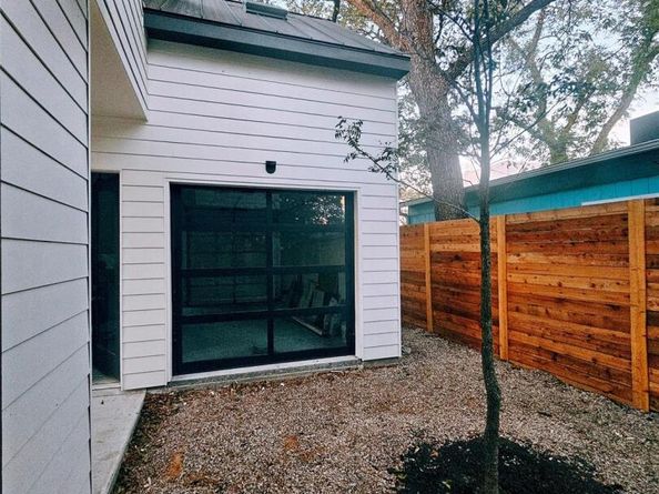2618 E 4th ST, Austin TX 78702