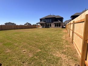 125 Las Posas DR, Liberty Hill TX 78642