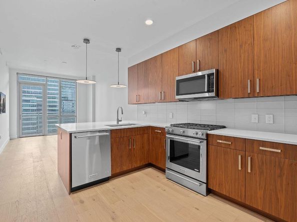 222 West Ave 2109, Austin TX 78701