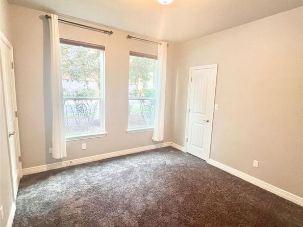 11801 Terraza CIR, Austin TX 78726