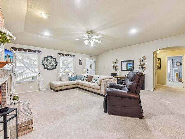 611 Haleys CV, Leander TX 78641