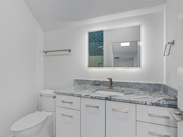 6217 Clovis ST A, Austin TX 78741