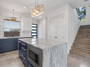 6217 Clovis ST A, Austin TX 78741